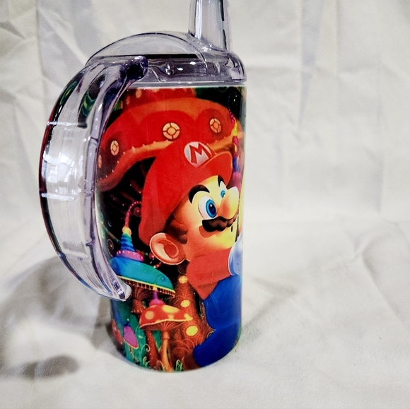 Super Mario sippy cup - Picture 2 of 4